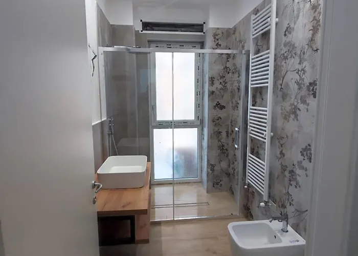 Rose Apartment - Bari Stazione